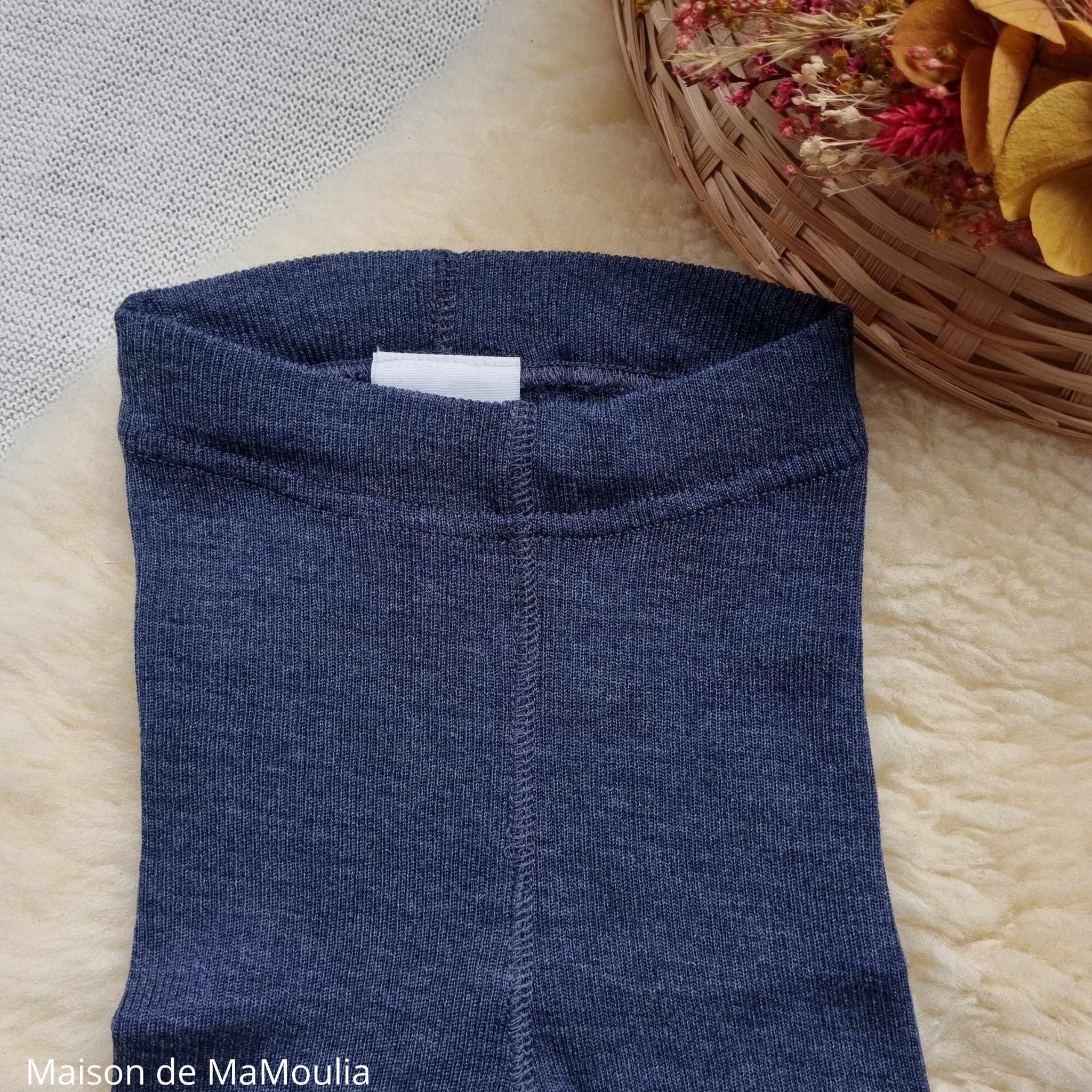 manymonths-pantalon-legging-genouilleres-laine-merinos-enfant-maison-de-mamoulia-polar-winter -bleu-fonce-