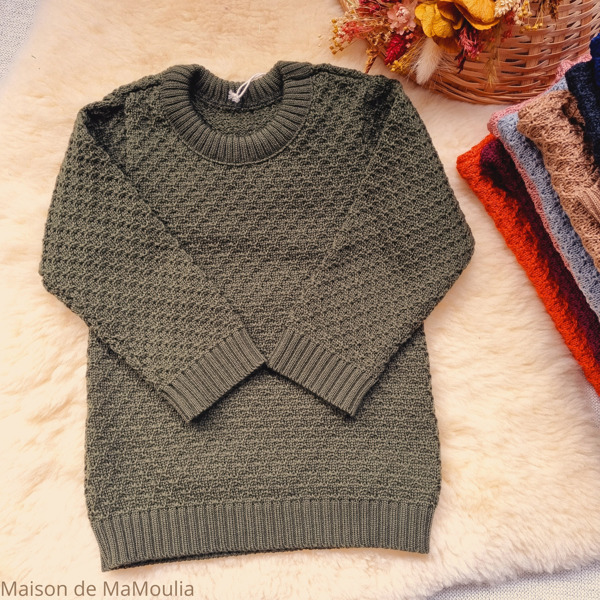 disana-aran-gilet-pull-pure-laine-merinos-tricotée-bebe-enfant-maison-de-mamoulia-olive