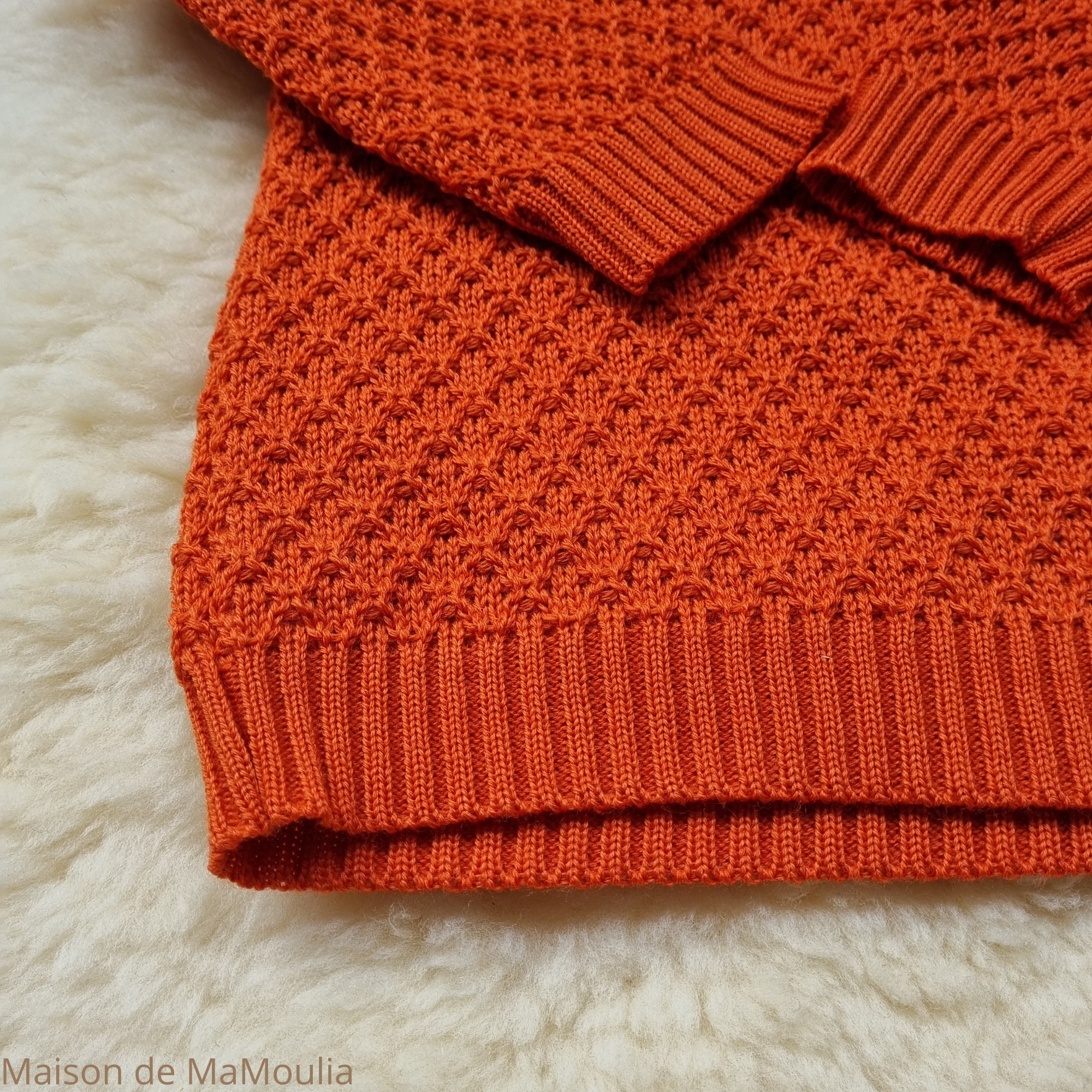 disana-aran-gilet-pull-pure-laine-merinos-tricotée-bebe-enfant-maison-de -mamoulia- orange