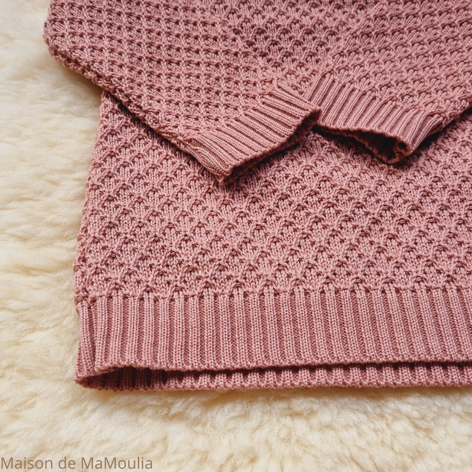 disana-aran-gilet-pull-pure-laine-merinos-tricotée-bebe-enfant-maison-de-mamoulia- vieux -rose