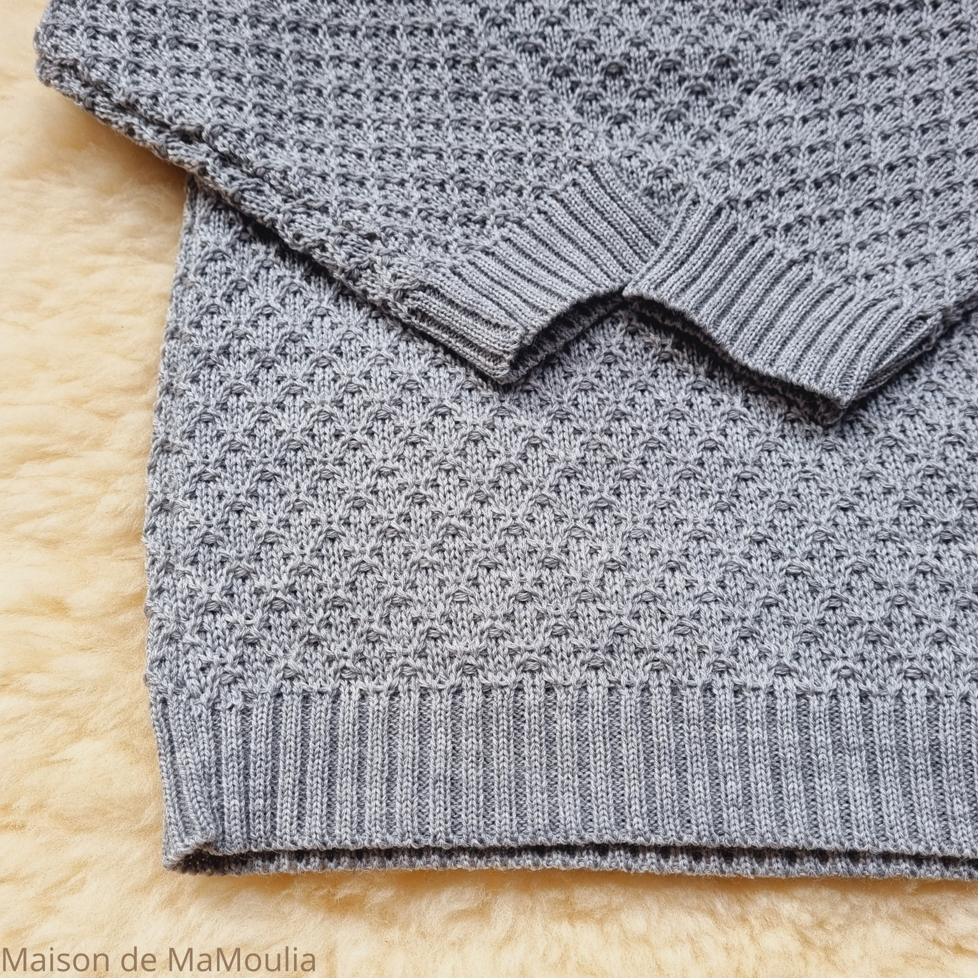disana-aran-gilet-pull-pure-laine-merinos-tricotée-bebe-enfant-maison-de- mamoulia- gris- clair