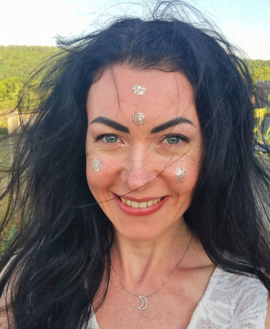 qui suis je yuliya maison de mamoulia