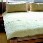 grande-peau-de-mouton-agneau-kaiser-relugan-lit-adulte-90-140-160-190-200-maison-de-mamoulia-allemagne