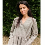 robe--wrap-cache-coeur-femme-pur-lin-lave-simplygrey-maison-de-mamoulia-rayures-fines-gris-