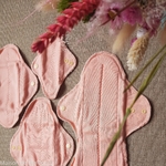 serviette-hygienique-lavable-mam-mamidea-maison-de-mamoulia-rose-peche-lot-d-essai-test-