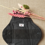 serviette-hygienique-lavable-mam-mamidea-maison-de-mamoulia-noir-lot-d-essai-test--
