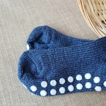 782-chaussettes-pure-laine-ecologique-hirsch-natur-bebe-enfant-maison-de-mamoulia-antiderapantes-bleu