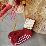 782-chaussettes-pure-laine-ecologique-hirsch-natur-bebe-enfant-maison-de-mamoulia-antiderapantes-rouge-