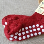 782-chaussettes-pure-laine-ecologique-hirsch-natur-bebe-enfant-maison-de-mamoulia-antiderapantes-rouge