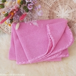 couverture-laine-merinos-tricotée-bio-disana-maison-de-mamoulia-rose-yaourt-