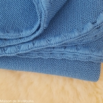 couverture-laine-merinos-tricotée-bio-disana-maison-de-mamoulia-bleu-clair-