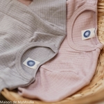 tshirt-cosilana-laine-soie-coton-bio-bebe-enfant-maison-de-mamoulia-rose-gris-manches-courtes