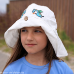 chapeau-ete_soleil-ajustable-evolutif-bebe-enfant-coton-bio-chanvre-manymonths-babyidea-maison-de-mamoulia-original-natural-ecru-blanc-dragon-tshirt-bleu