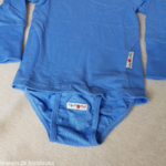 body-shirt-ajustable-evolutif-coton-bio-chanvre-manymonths-babyidea-maison-de-mamoulia -bleu- clair