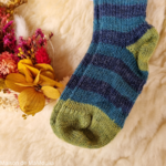 015-chaussettes-chaudes-pure-laine-bio-ecologique-hirsch-natur-bebe-enfant-maison-de-mamoulia-tres-epaisses-rayures-vert-bleu