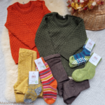 disana-aran-gilet-pull-pure-laine-merinos-tricotée-bebe-enfant-maison-de-mamoulia-manymonths-hirsch-vert-orange