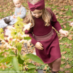 aran-jumper-pull-sweater-gilet-disana-pure-laine-merinos-bio-tricotee-maison-de-mamoulia-cassis
