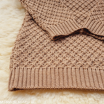aran-jumper-pull-sweater-gilet-disana-pure-laine-merinos-bio-tricotee-maison-de-mamoulia-caramel