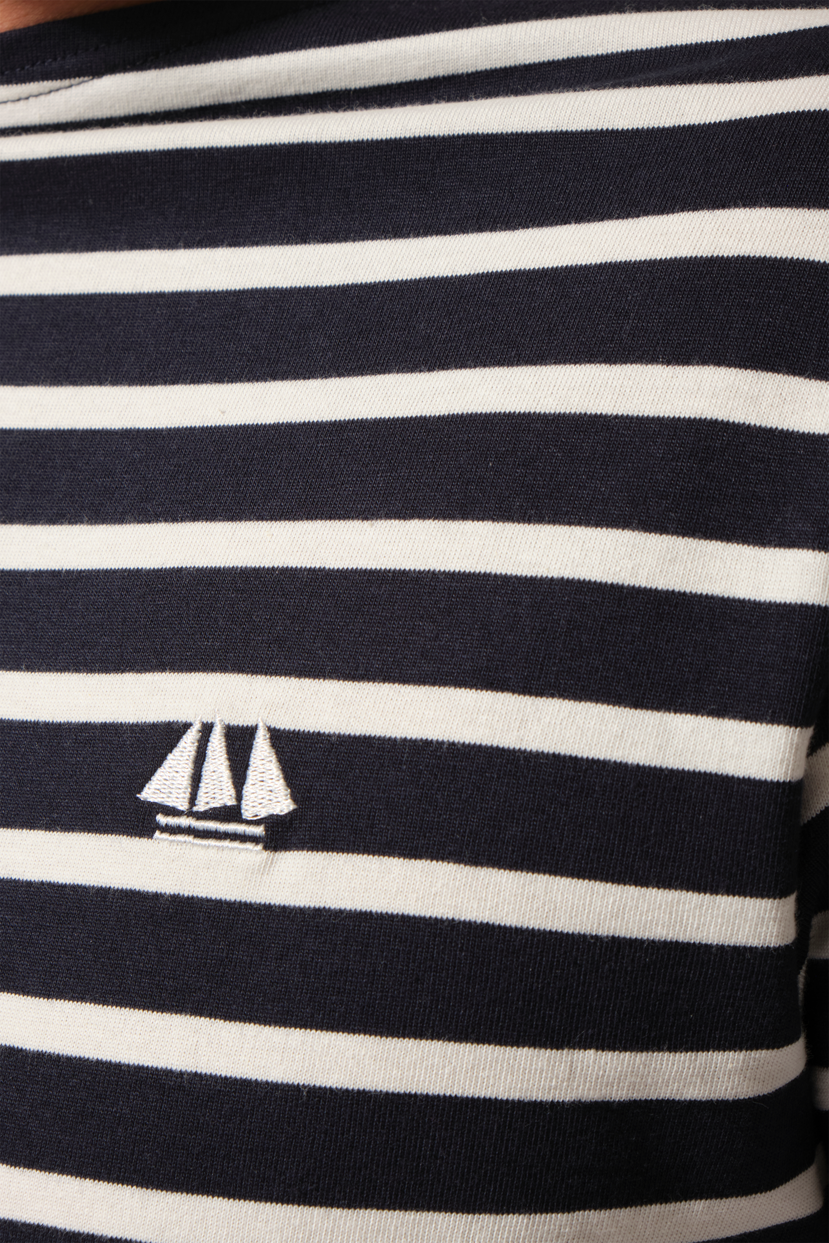 tee-shirt marine et ecru pour homme