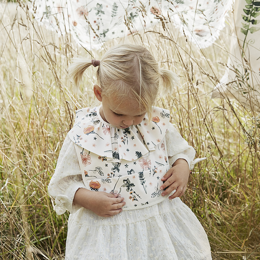 baby-bib-SS21-elodie-details-lifestyle-2_1000px