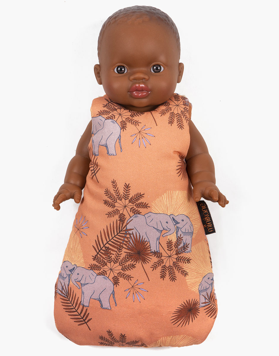 Minikane-collection-accessoires-dressing-printemps-ete-2022-pour-poupee-gordis-turbulette-gigoteuse-en-coton-elephanteaux