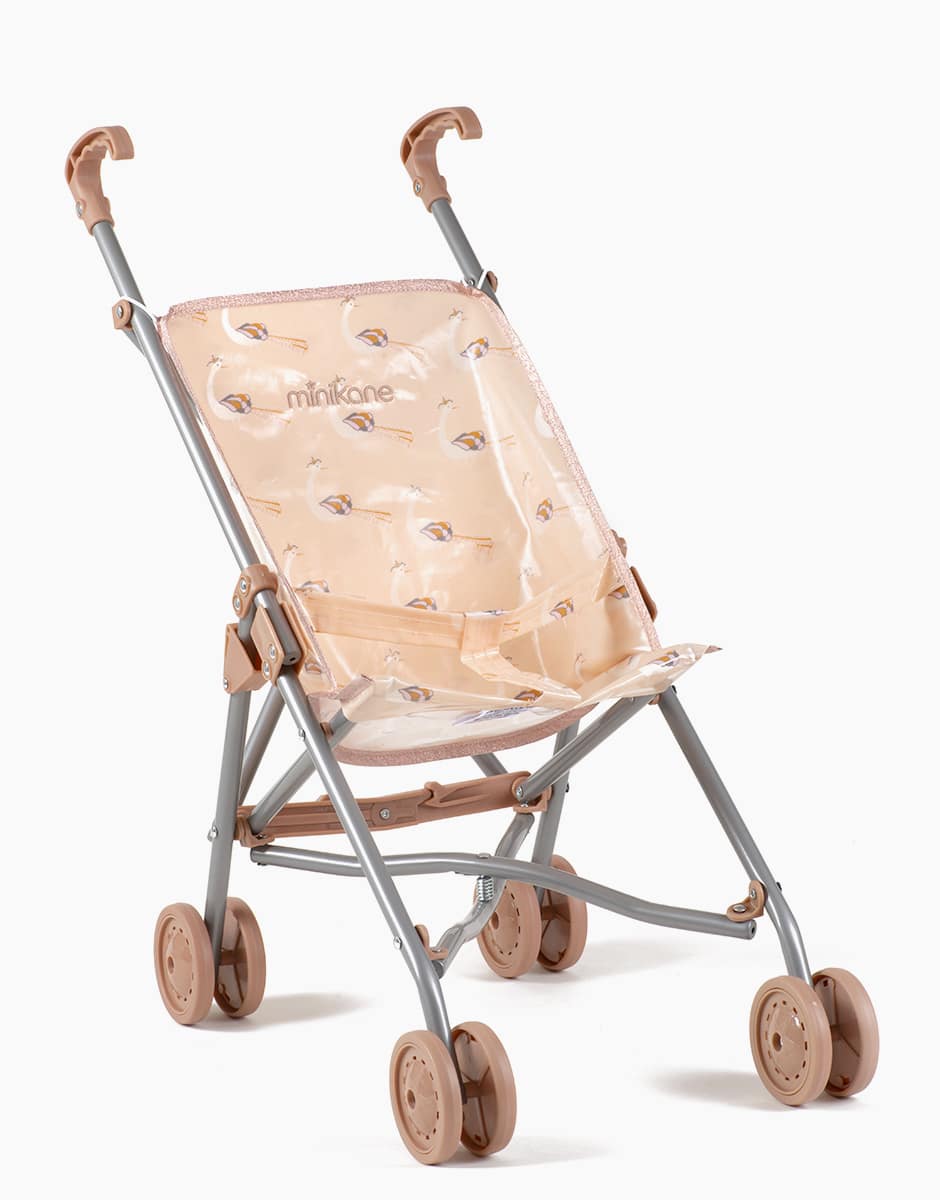 minikane-collection-dressing-vetements-accessoires-meubles-poupees_gordis-34-37cm-poussette-en-coton-enduit-peacocks-roses