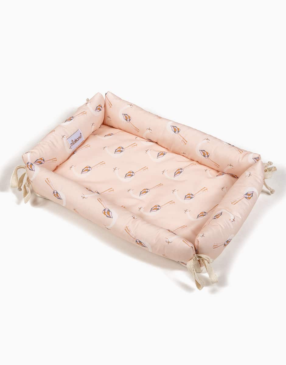 minikane-collection-dressing-vetements-accessoires-meubles-poupees_gordis-34-37cm-matelas-nomade-en-coton-peacocks-roses
