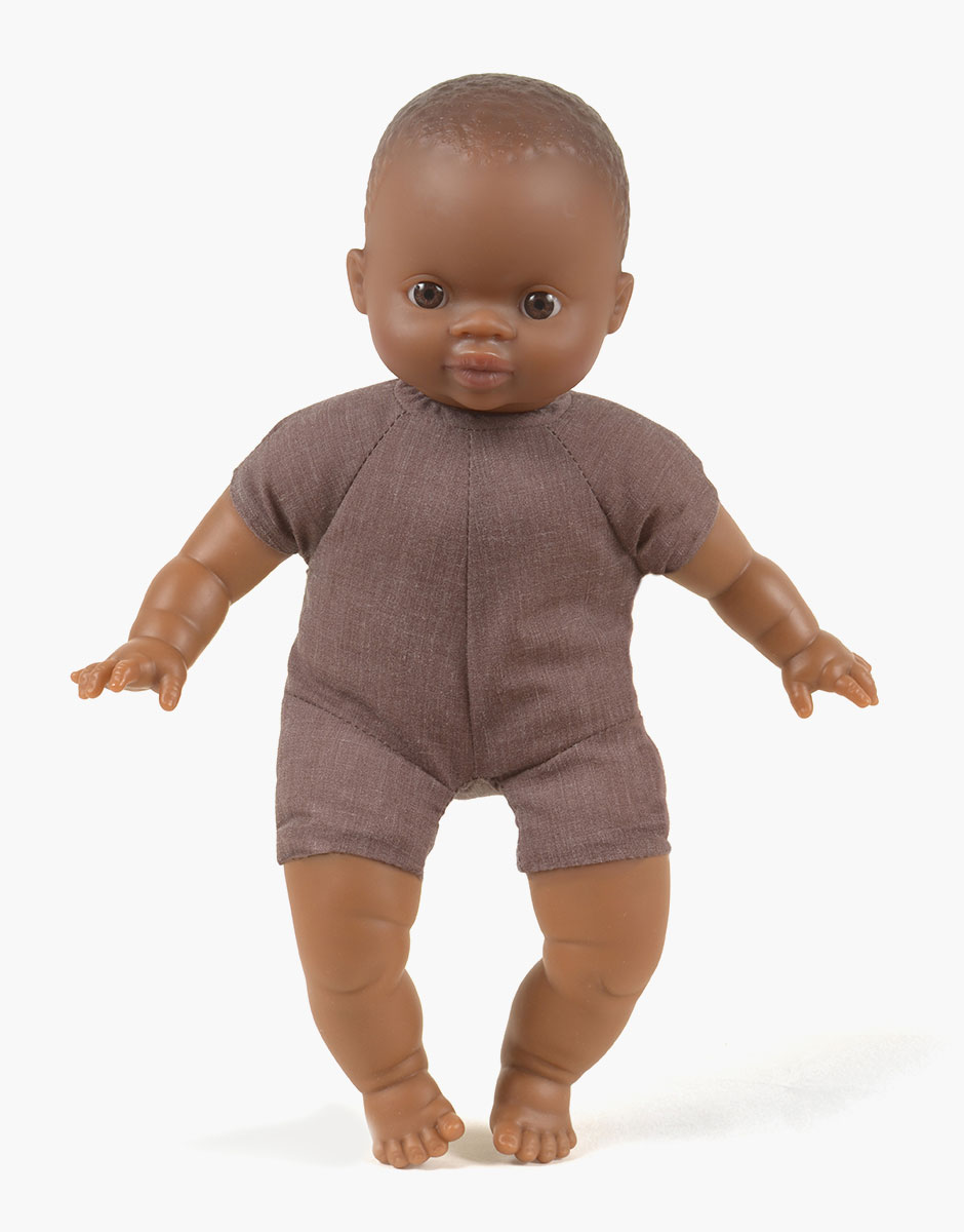 minikane-collection-accessoires-et-dressing-poupees-babies-28cm-ondine-petite-fille-afrique-debout