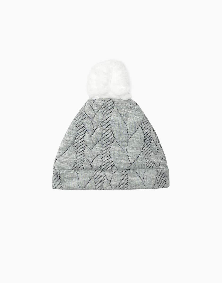minikane-collection-dressing-vetements-accessoires-meubles-poupees_amigas-32cm-tout-schuss-bonnet-avec-pompon-jacquard-gris-2