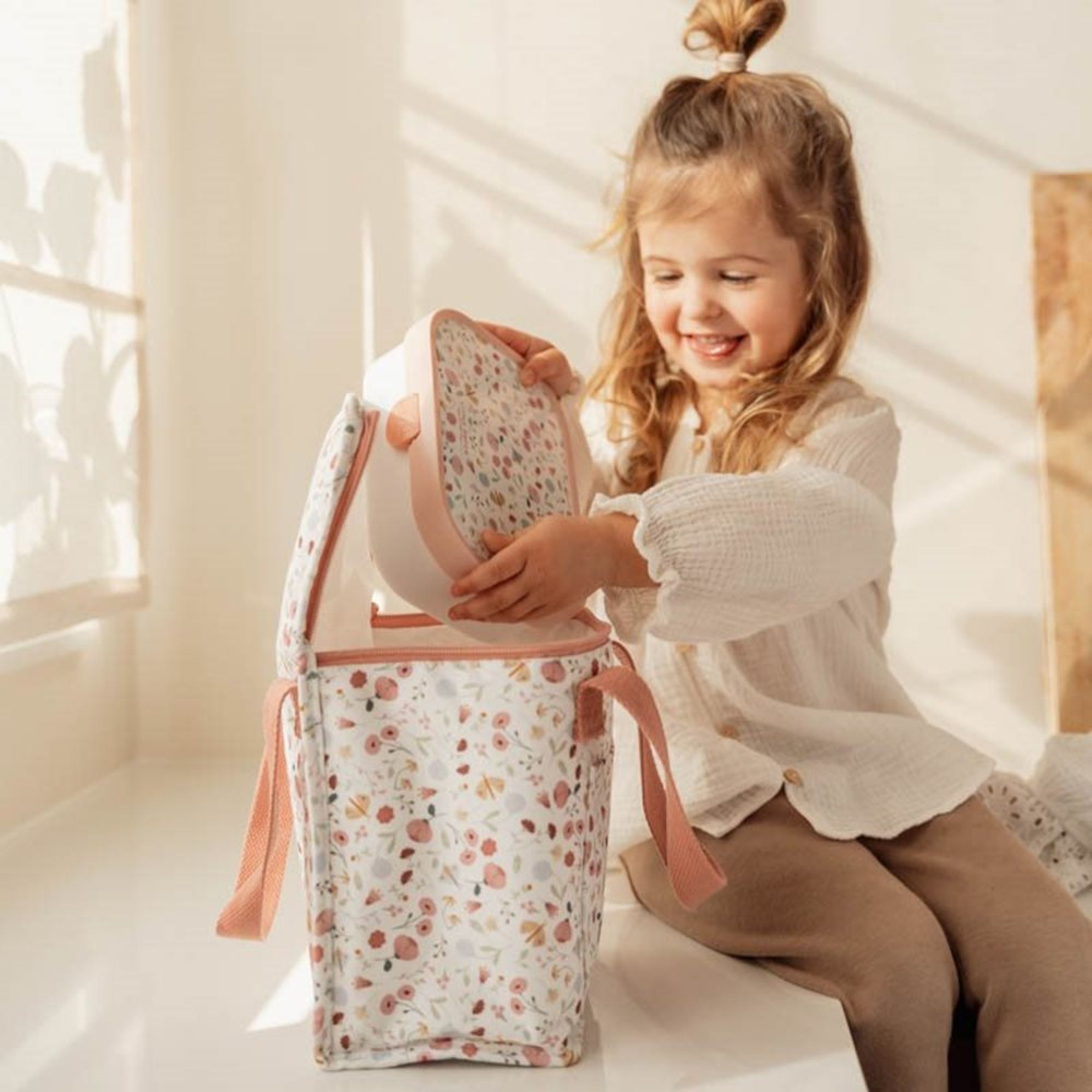 sac-isotherme--flowers-butterflies-little-dutch-377778_OG