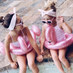 0146705_swim-essentials-napihljiv-obroc-rose-gold-flamingo