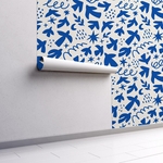 PP100-mur.rouleau-papier-peint-adhesif-decoratif-revetement-vinyle-motifs-inspiré-style-Matisse-motif-organique-renovation-meuble-mur-min