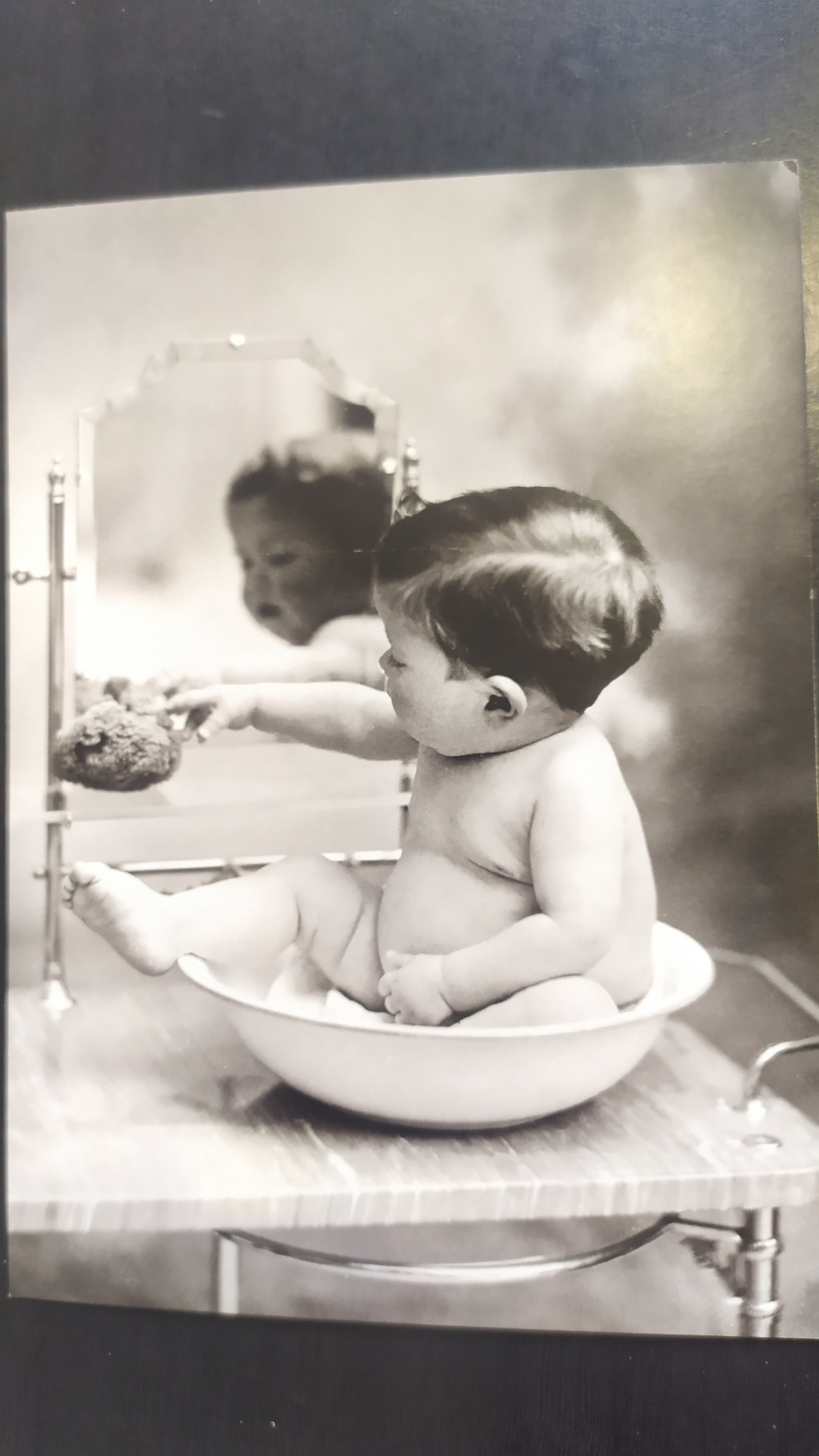 bébé dans bassine