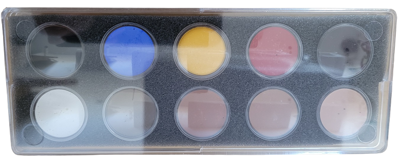 palette-10-fards-maqpro-aquitaine-materiel-secours1