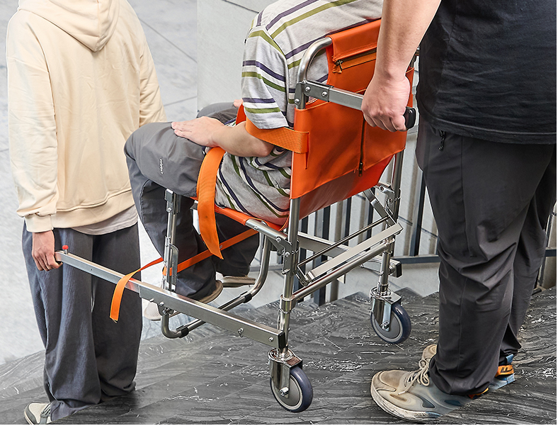 chaise-portoir-aquitaine-materiel-secours2