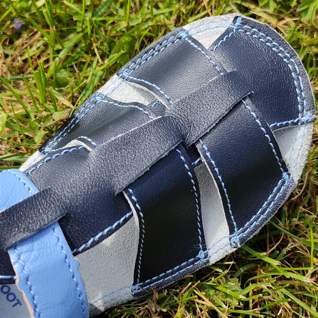 sandales EF barefoot bleu marine cuir lisse sur la boutique liberty pieds-3