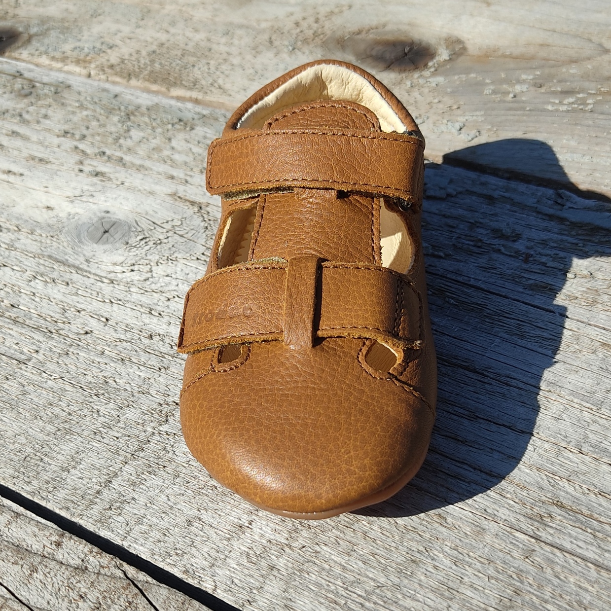 Sandales Froddo prewalkers double scratch cognac sur la boutique liberty pieds-4