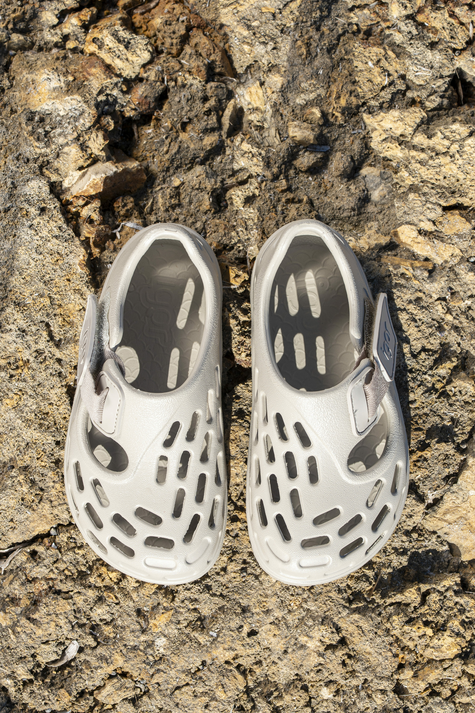 Chaussures deau Igor S10365-100 Sable sur la boutique Liberty Pieds (13)
