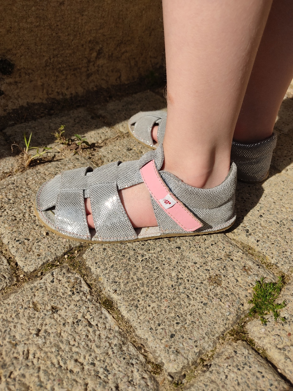 sandales EF barefoot argenté sur la boutique liberty pieds (4)