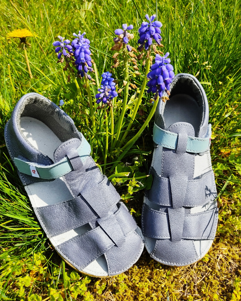 sandales ef barefoot grise sur le boutique liberty pieds (6)