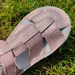 sandales ef barefoot rose brillante sur la boutique liberty pieds-8