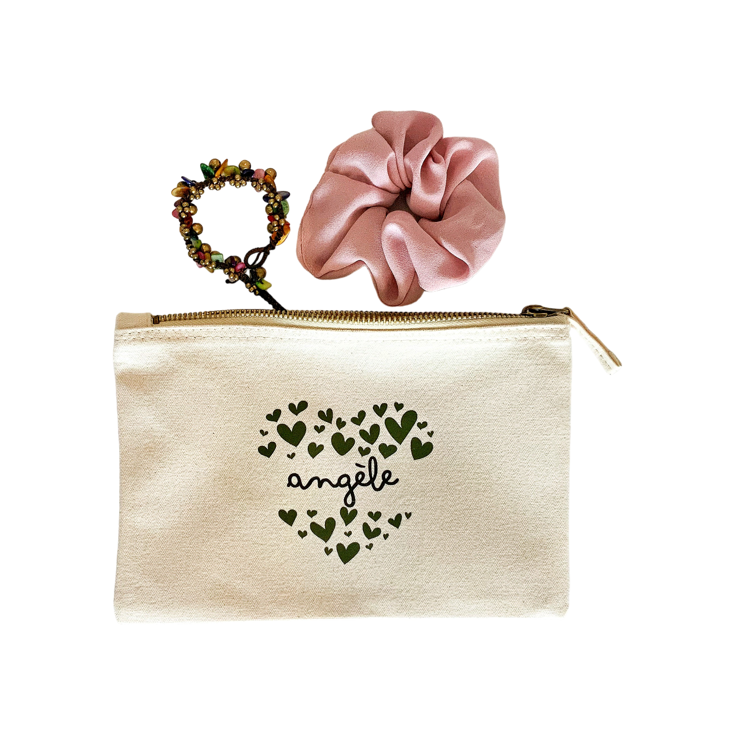 trousse-ecru-coeur-vert-kaki-et-prenom-itouitou
