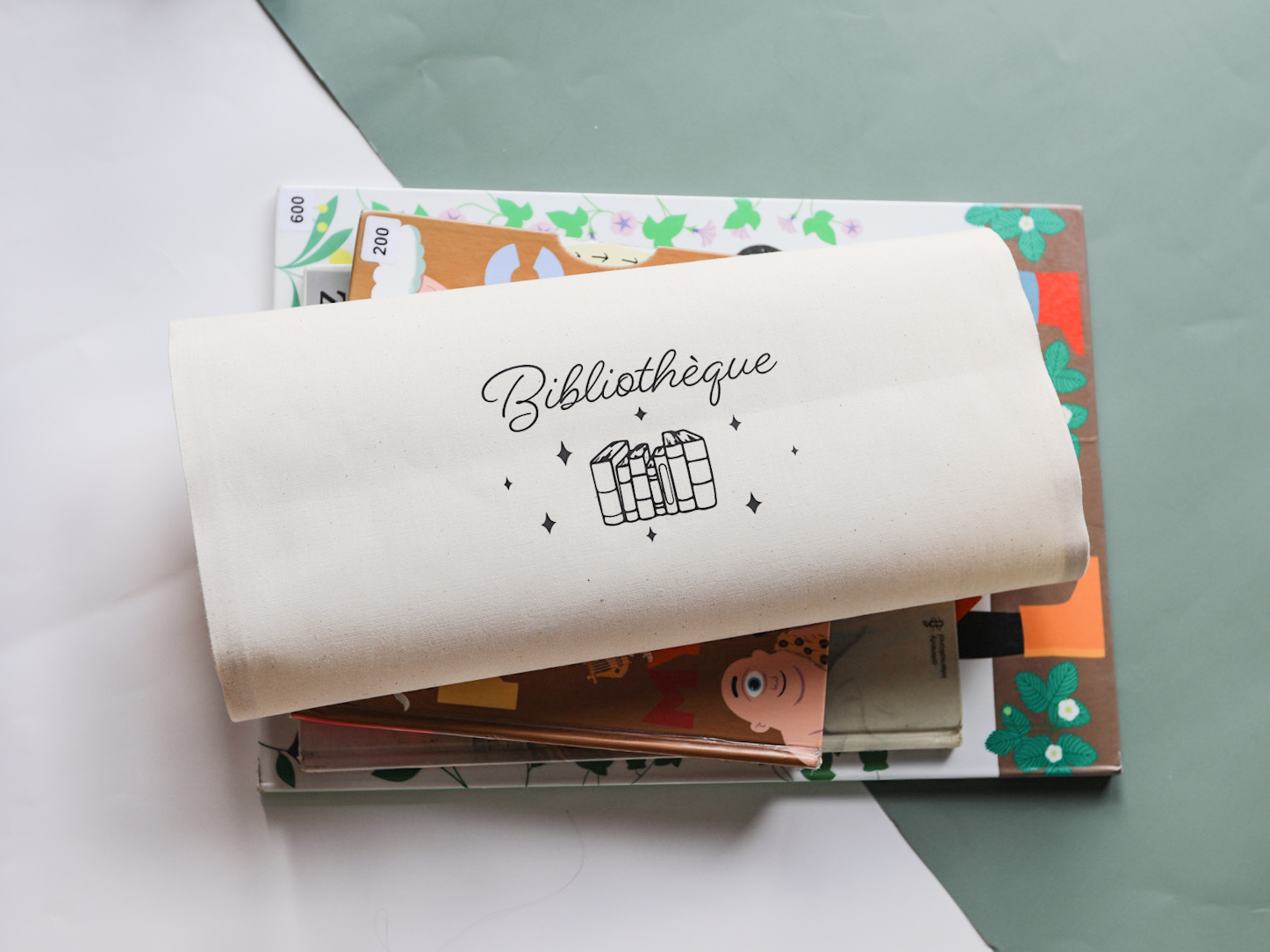 Totebag-motif-ersonnalise-bibliotheque