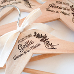 cintre-mariage-personnalise-main-feuillage-itouitou