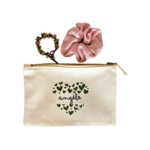 trousse-ecru-coeur-vert-kaki-et-prenom-itouitou