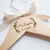 cintre-personnalise-feuillage-details-itouitou
