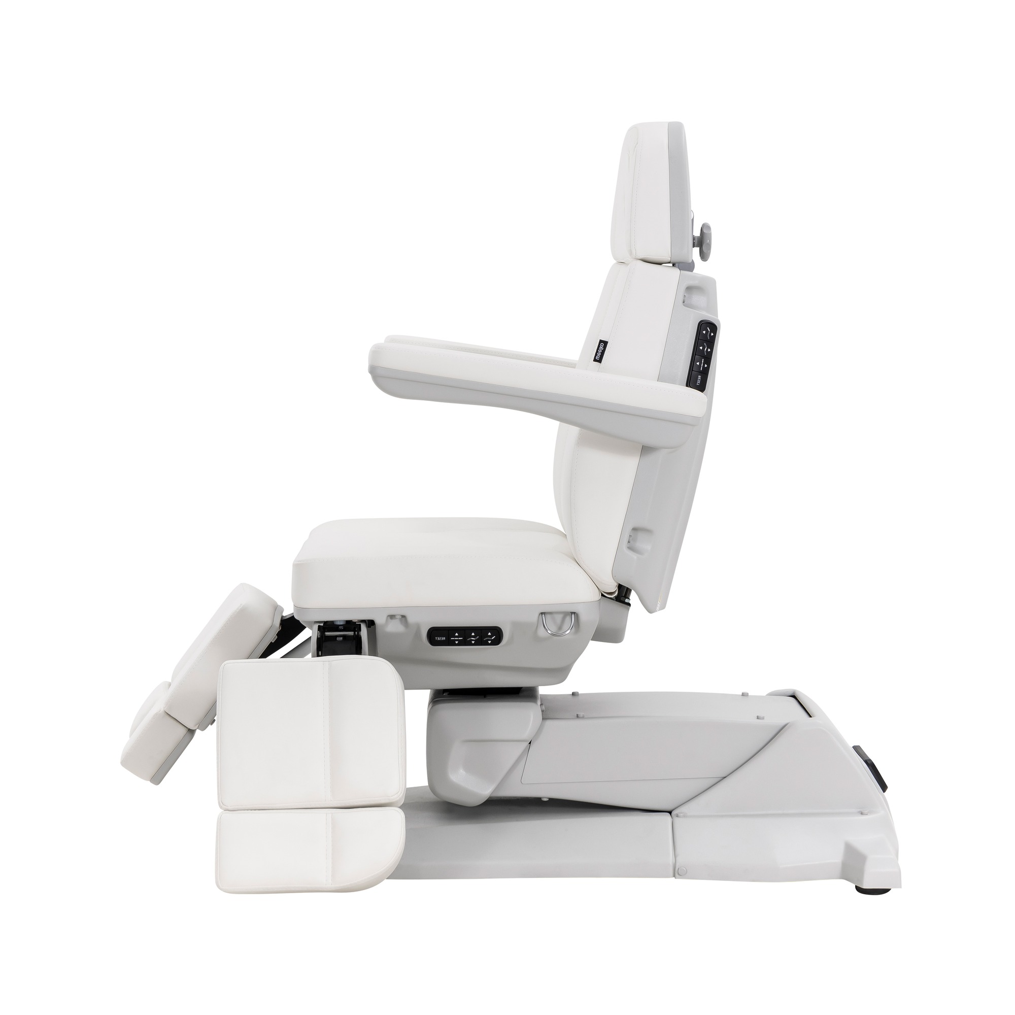MEDIAL+ (18)