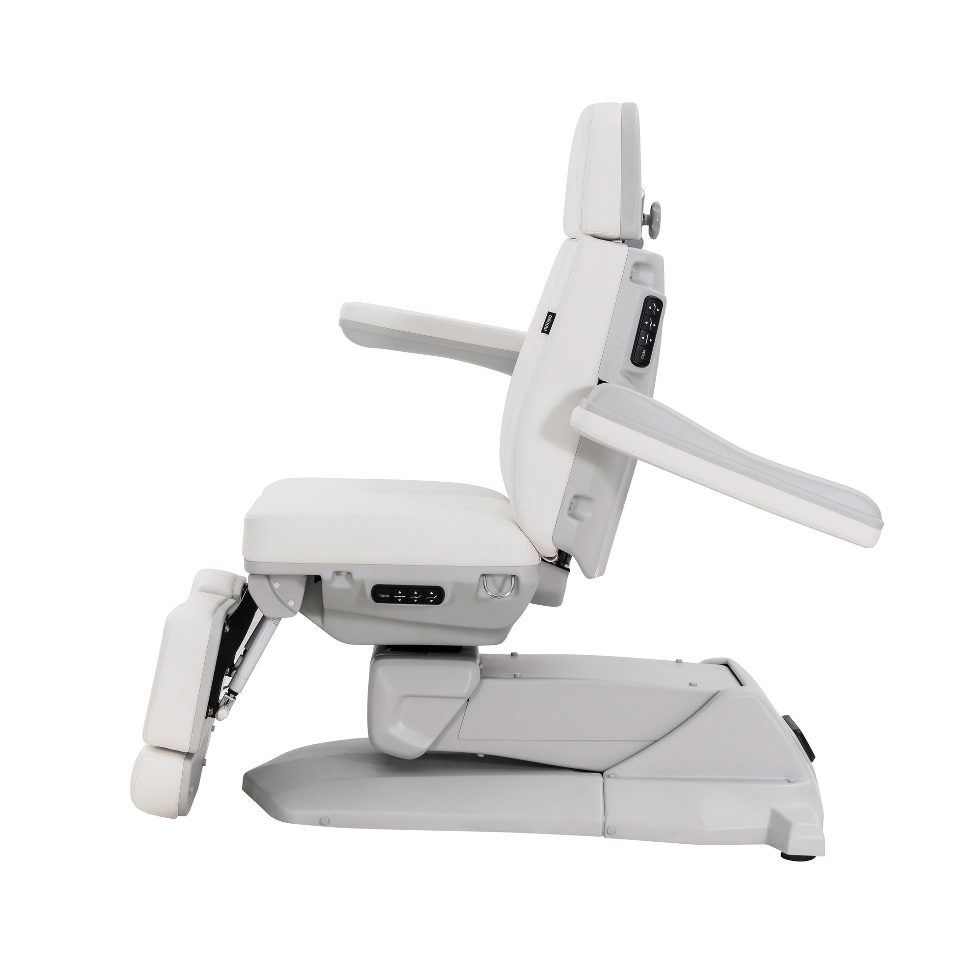MEDIAL+ (15)
