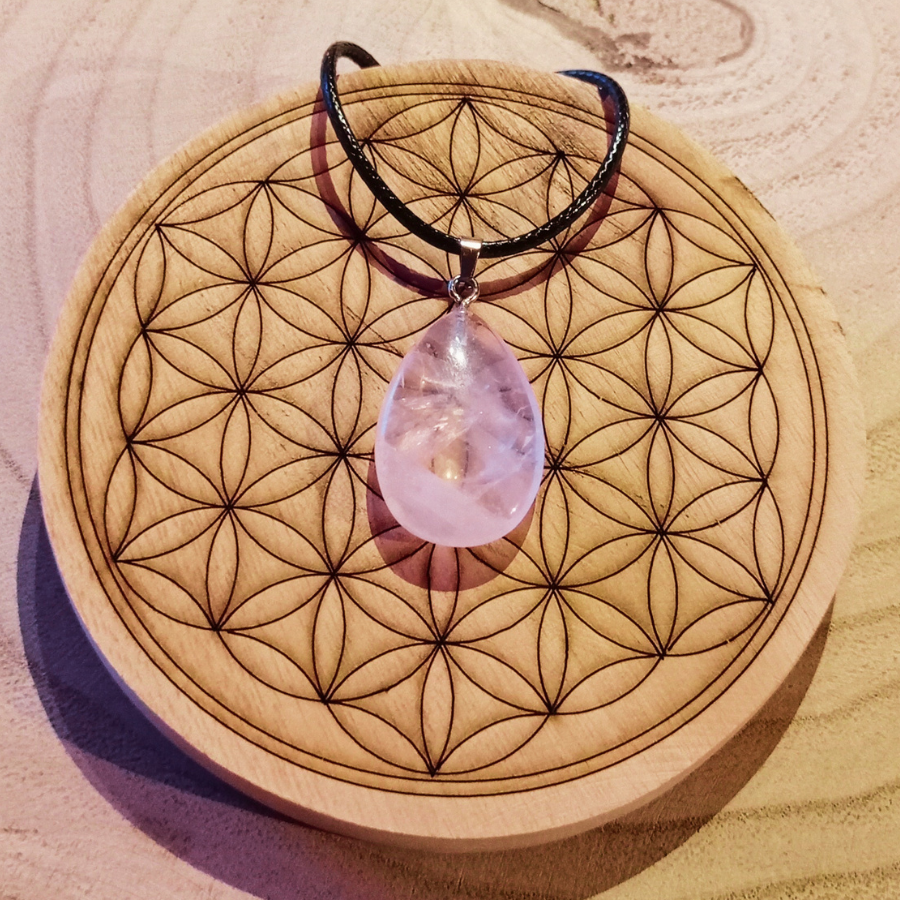 Pendentif larme en quartz rose
