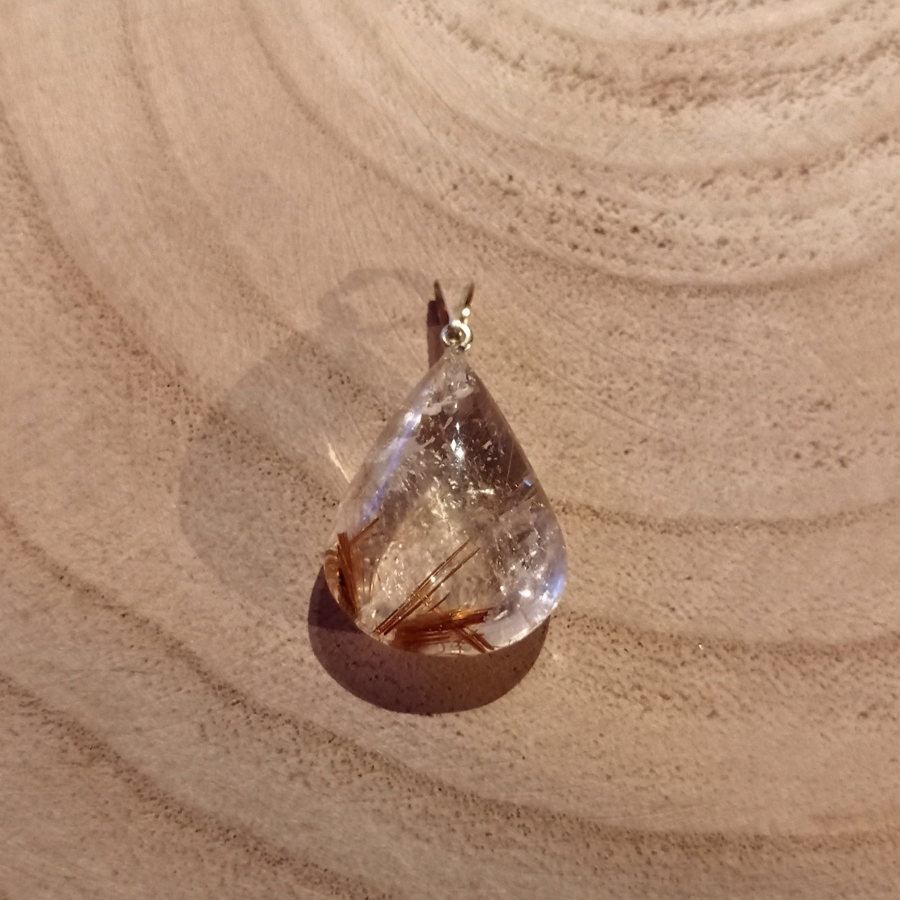 Pendentif larme en quartz rutile